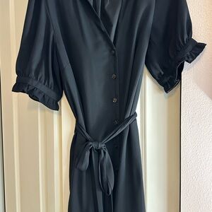 Ann Taylor Elegant Black Short Sleeve Dress